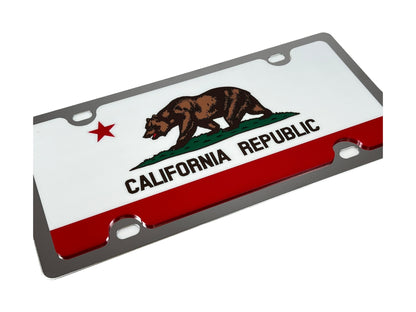 a metal license plate with the flag of california